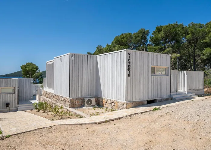 Victorie Buqez Villa *